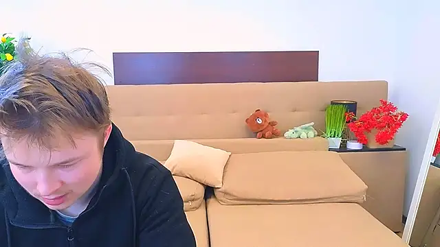  Olli  Stiw  online show from February 27, 8:36 am