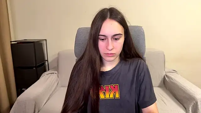 Snapshot of AliceKolltt chatting on June 3, 9:31 pm AliceKolltt online show from June 3, 9:31 pm
