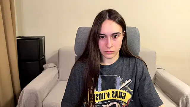 Snapshot of AliceKolltt chatting on June 9, 8:42 pm AliceKolltt online show from June 9, 8:42 pm