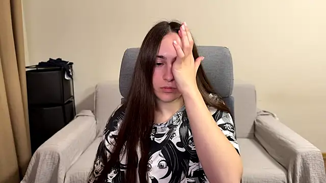 Snapshot of AliceKolltt chatting on June 10, 8:30 pm AliceKolltt online show from June 10, 8:30 pm