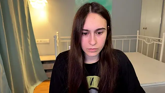 Snapshot of AliceKolltt chatting on June 12, 11:46 pm AliceKolltt online show from June 12, 11:46 pm
