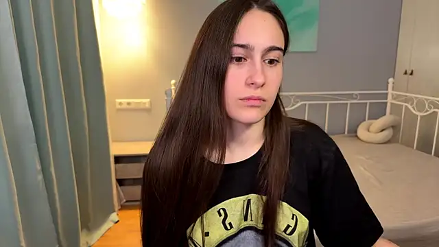Snapshot of AliceKolltt chatting on June 16, 8:55 pm AliceKolltt online show from June 16, 8:55 pm