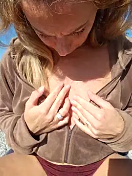 angela 88 online show from November 12, 11:10 am