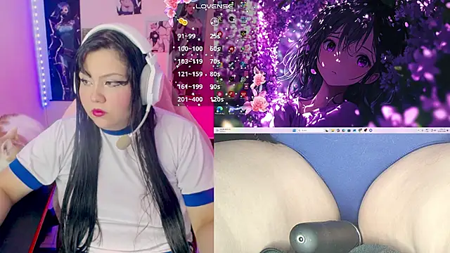 Snapshot of crystal7u7 chatting on July 22, 8:11 pm crystal7u7 online show from July 22, 8:11 pm
