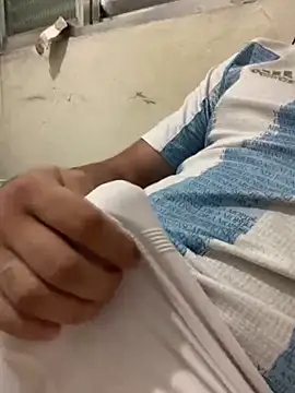 Snapshot of Casal_Safado_ chatting on March 11, 5:57 pm Casal Safado online show from March 11, 5:57 pm