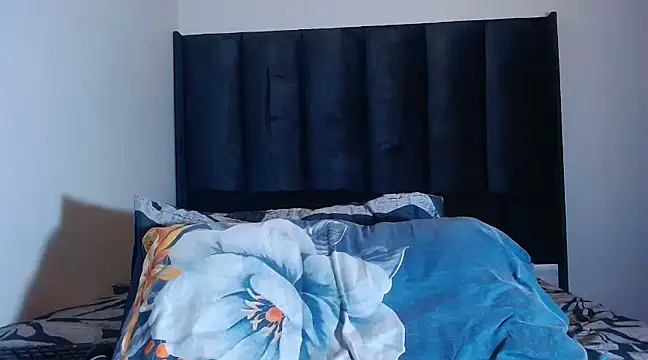 BERNINIBLUSHX89 online show from March 22, 7:42 pm