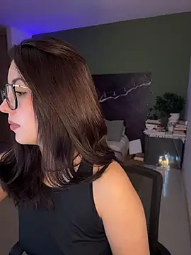 EmaSaenz online show from June 20, 10:01 pm