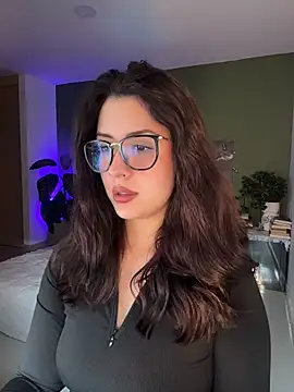EmaSaenz online show from July 8, 10:03 pm