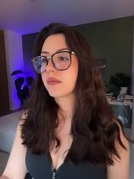 EmaSaenz online show from July 9, 10:36 pm