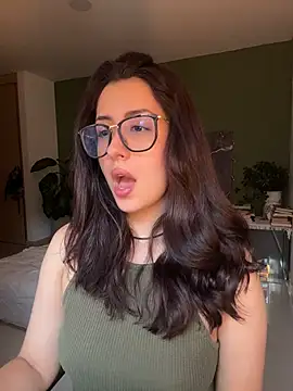 EmaSaenz online show from July 17, 11:09 pm