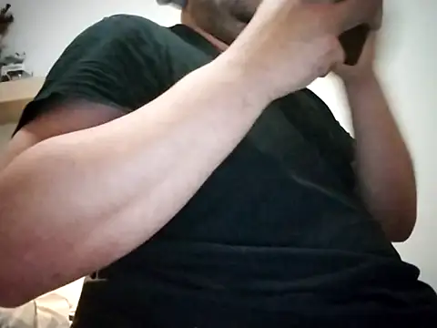 Snapshot of panchitoesp chatting on December 1, 1:43 am panchitoesp online show from December 1, 1:43 am