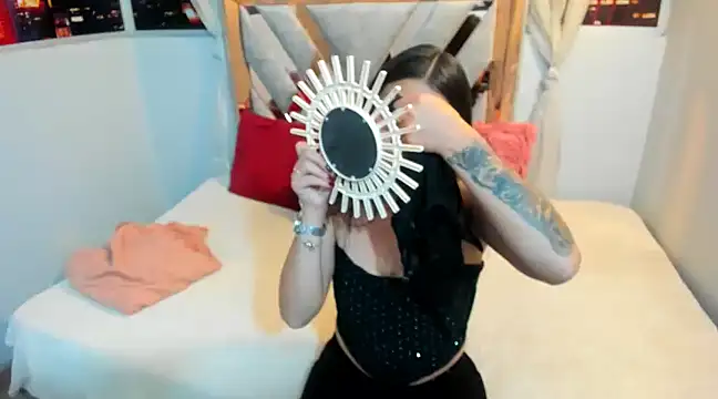 Snapshot of Kendall_Sophy chatting on March 1, 7:59 pm Kendall Sophy online show from March 1, 7:59 pm