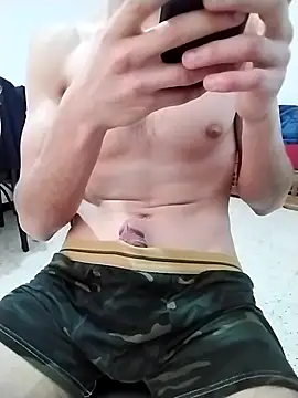 Snapshot of Zoro_23cm chatting on June 24, 2:38 pm Zoro 23cm online show from June 24, 2:38 pm