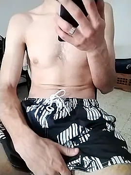 Snapshot of Zoro_23cm chatting on July 12, 2:30 pm Zoro 23cm online show from July 12, 2:30 pm