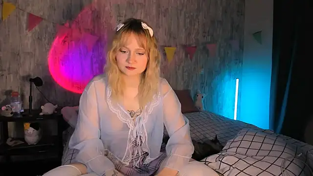 Snapshot of MariaMango chatting on March 15, 8:43 pm MariaMango online show from March 15, 8:43 pm