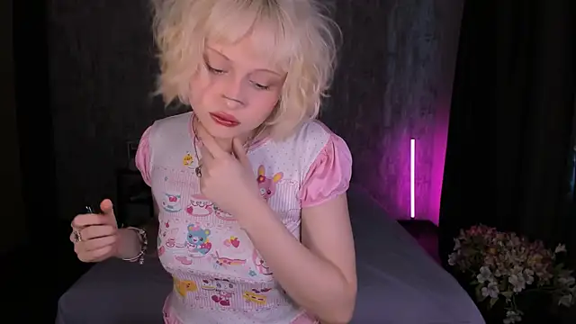 Snapshot of MariaMango chatting on October 23, 4:45 am MariaMango online show from October 23, 4:45 am