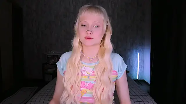 Snapshot of MariaMango chatting on November 9, 1:42 pm MariaMango online show from November 9, 1:42 pm