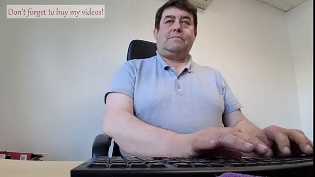 Snapshot of sympatrique chatting on May 21, 2:46 pm sympatrique online show from May 21, 2:46 pm