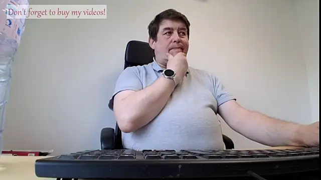 Snapshot of sympatrique chatting on June 17, 7:44 am sympatrique online show from June 17, 7:44 am
