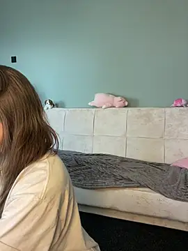 Snapshot of HumbleJess chatting on April 17, 9:23 am HumbleJess online show from April 17, 9:23 am