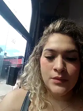 Sara smiiith211 online show from July 5, 7:21 pm