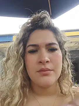 Sara smiiith211 online show from July 19, 4:11 pm
