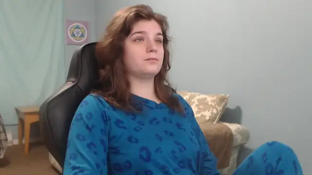 Snapshot of TreeJeanne chatting on December 28, 2:53 pm TreeJeanne online show from December 28, 2:53 pm