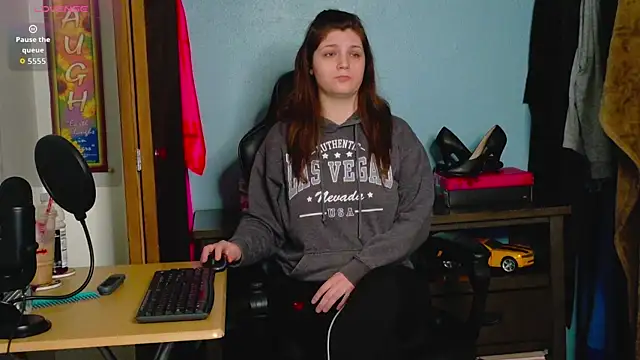 TreeJeanne online show from November 9, 12:31 am