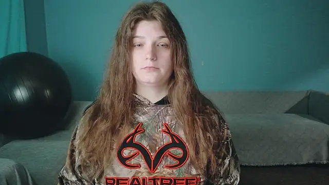 Snapshot of TreeJeanne chatting on August 3, 1:38 pm TreeJeanne online show from August 3, 1:38 pm