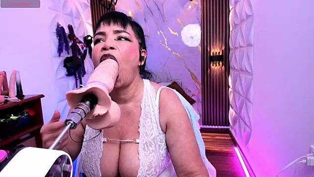 annie wigg online show from March 12, 3:46 am