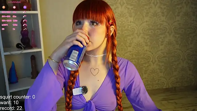 Snapshot of hannah_lourens chatting on October 11, 12:26 pm hannah lourens online show from October 11, 12:26 pm