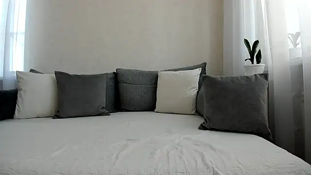 Snapshot of Angel-Rosa chatting on February 3, 4:43 am Angel-Rosa online show from February 3, 4:43 am