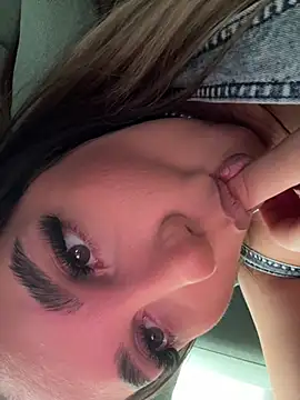 babyyboomm online show from December 11, 8:15 am