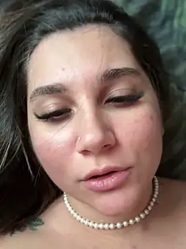 babyyboomm online show from February 14, 7:38 am