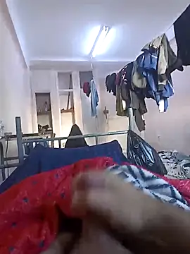 Snapshot of Hot_Boy_2004 chatting on November 19, 11:43 am Hot Boy 2004 online show from November 19, 11:43 am