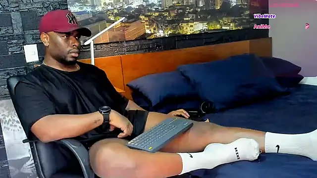 Snapshot of thomas_santtos1 chatting on March 3, 1:31 pm thomas santtos1 online show from March 3, 1:31 pm