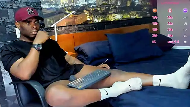 Snapshot of thomas_santtos1 chatting on March 12, 9:24 pm thomas santtos1 online show from March 12, 9:24 pm