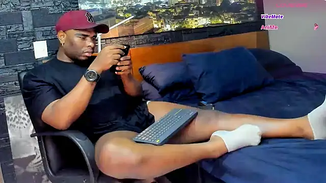 Snapshot of thomas_santtos1 chatting on March 21, 11:34 pm thomas santtos1 online show from March 21, 11:34 pm