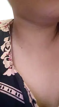 Snapshot of Aaradhya chatting on March 4, 3:55 am Aaradhya online show from March 4, 3:55 am