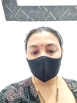 Snapshot of Aaradhya chatting on May 26, 12:39 am Aaradhya online show from May 26, 12:39 am