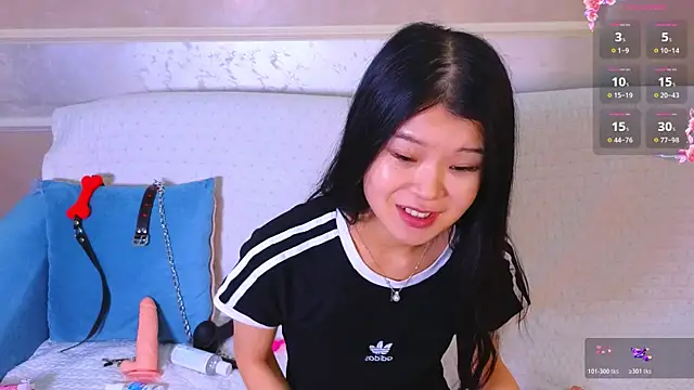 Snapshot of Tina_Kim_ chatting on July 11, 9:34 am Tina Kim online show from July 11, 9:34 am