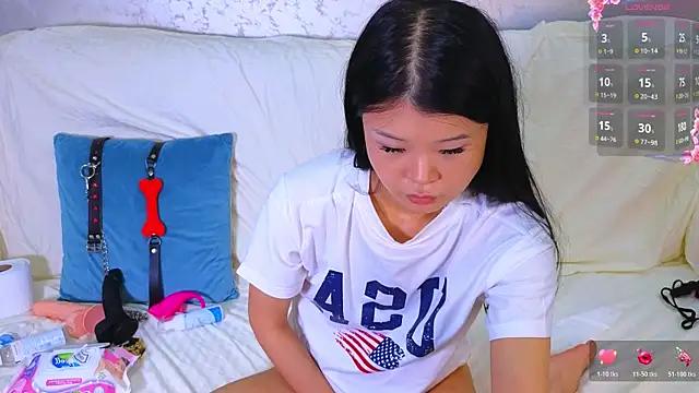 Snapshot of Tina_Kim_ chatting on July 28, 2:13 pm Tina Kim online show from July 28, 2:13 pm