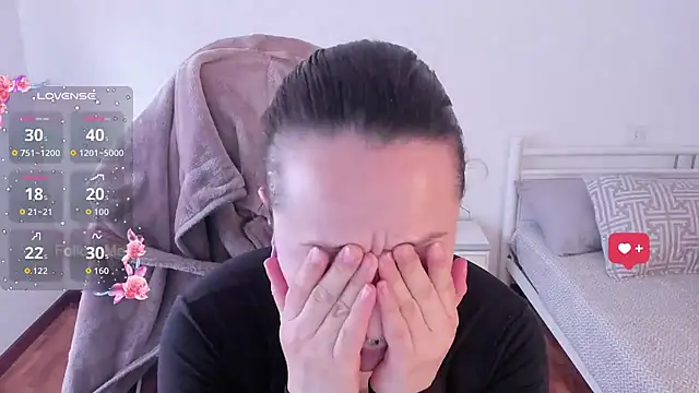 Snapshot of Domina_Deivis chatting on November 13, 2:27 pm Domina Deivis online show from November 13, 2:27 pm