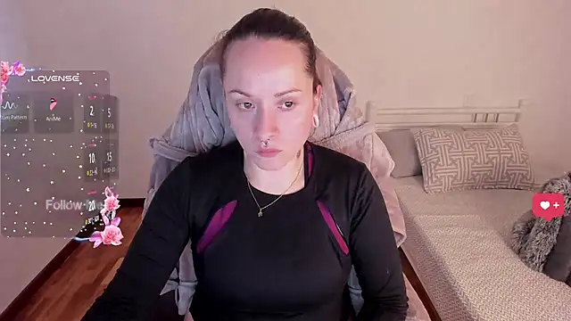 Snapshot of Domina_Deivis chatting on November 21, 1:32 pm Domina Deivis online show from November 21, 1:32 pm