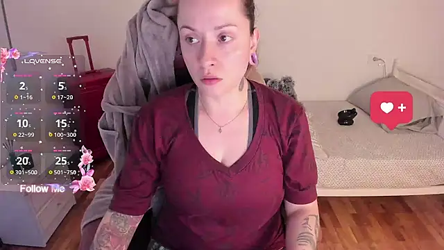 Snapshot of Domina_Deivis chatting on December 4, 1:20 pm Domina Deivis online show from December 4, 1:20 pm