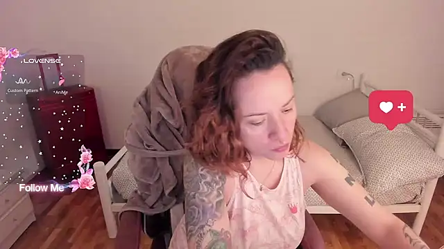 Snapshot of Domina_Deivis chatting on December 21, 8:21 am Domina Deivis online show from December 21, 8:21 am