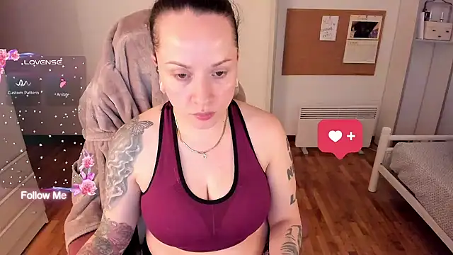 Snapshot of Domina_Deivis chatting on January 13, 1:49 pm Domina Deivis online show from January 13, 1:49 pm