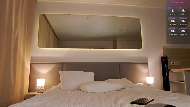 WOW-PeaCH-Girl online show from September 8, 5:56 pm