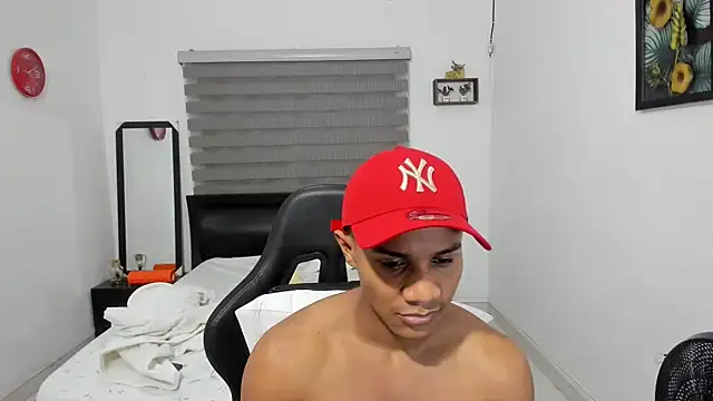 Snapshot of corzoethan chatting on November 27, 10:12 pm corzoethan online show from November 27, 10:12 pm