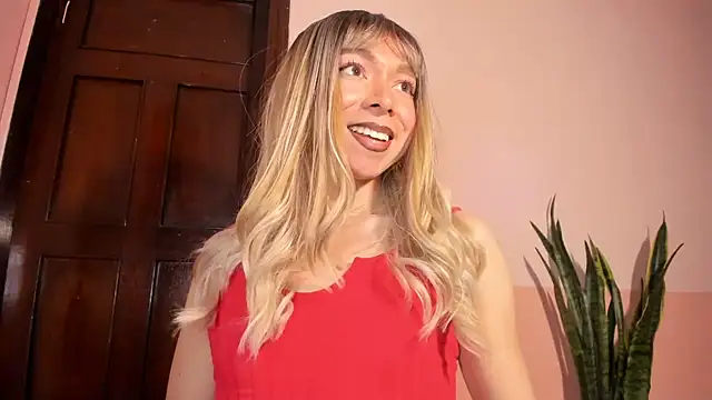 victoria qq online show from September 25, 6:44 pm